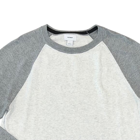 Old Navy Men's Grey and Ivory Baseball Crewneck Sweater - SIZE LARGE - Picture 2 of 6